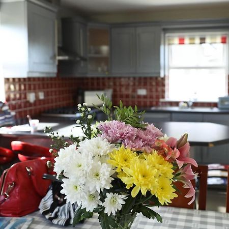 Seascape On The Edge Of Town: 4 Beds All Ensuite. Belmullet Exterior foto