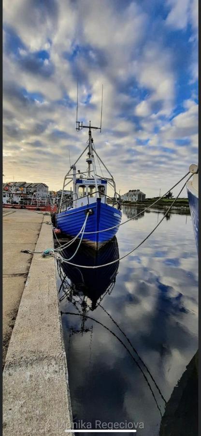 Seascape On The Edge Of Town: 4 Beds All Ensuite. Belmullet Exterior foto